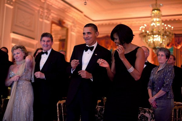 Michelle et Barack Obama dansent