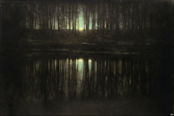 4-Edward-Steichen-the-pond-moonlight-1904