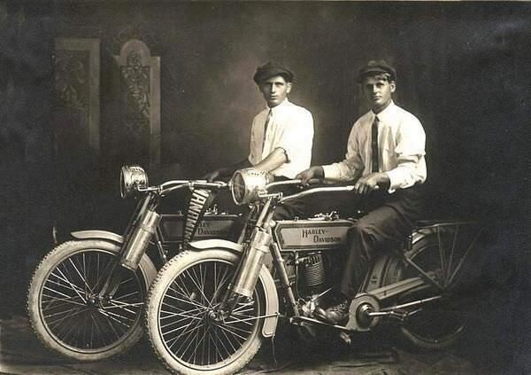 Willian Harley et Arthur Davidson en 1914